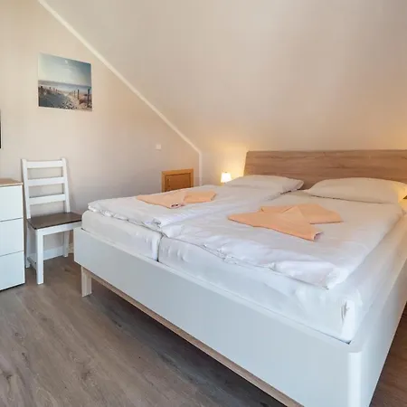 Holiday home Freesenbruch Reihenhaus 6b - Schwalbe